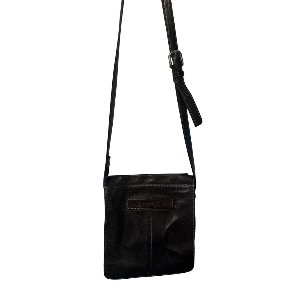 Fossil Black Leather Crossbody Bag  Signature Key Charm Organizer 75082 9 x 8